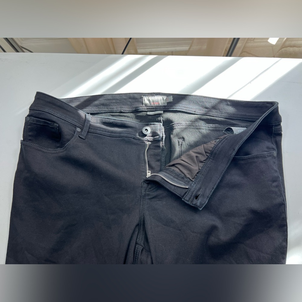 Torrid Luxe Skinny Sateen Stretch Women’s black denim jeans size 22S - Picture 11 of 12